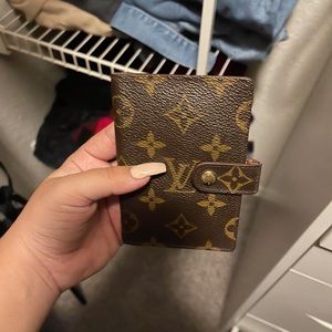 Louis Vuitton card holder / mini agenda